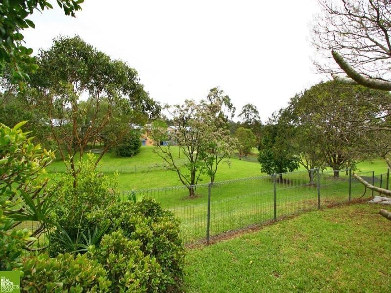 25 Kooranga Crescent, Cordeaux Heights NSW 2526