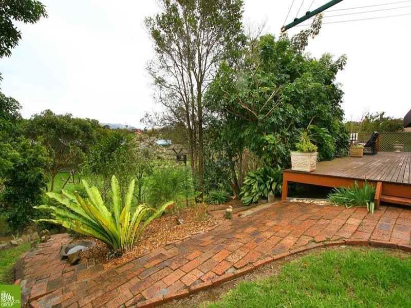 25 Kooranga Crescent, Cordeaux Heights NSW 2526