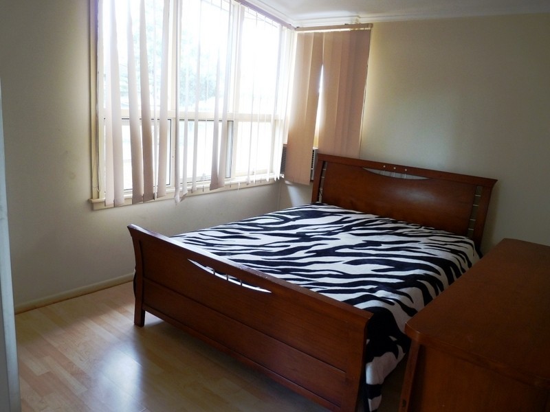 16 Brain Ave, Lurnea NSW 2170
