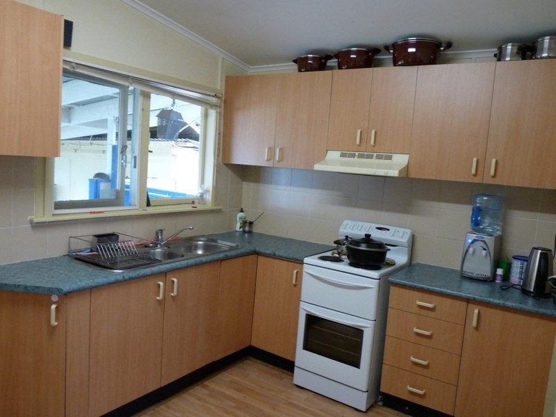16 Brain Ave, Lurnea NSW 2170