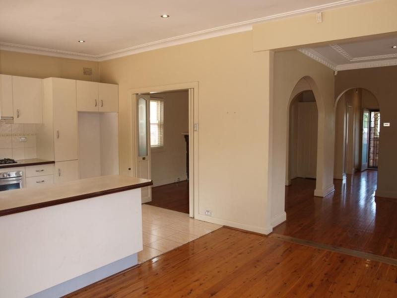 30 Burlington Ave, Earlwood NSW 2206