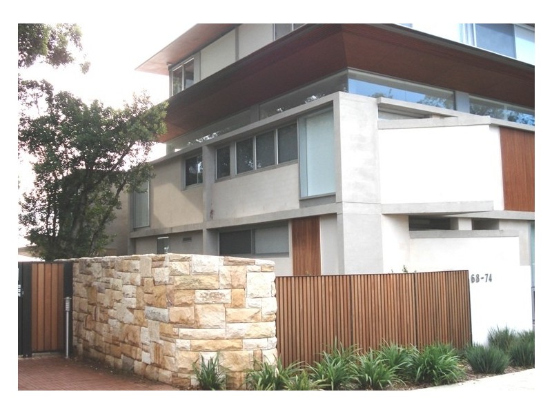 B7/76  Wentworth St., Randwick NSW 2031