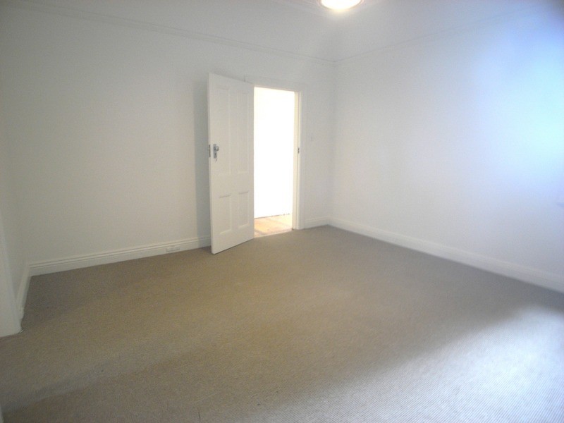 1A Moore Park Rd, Centennial Park NSW 2021