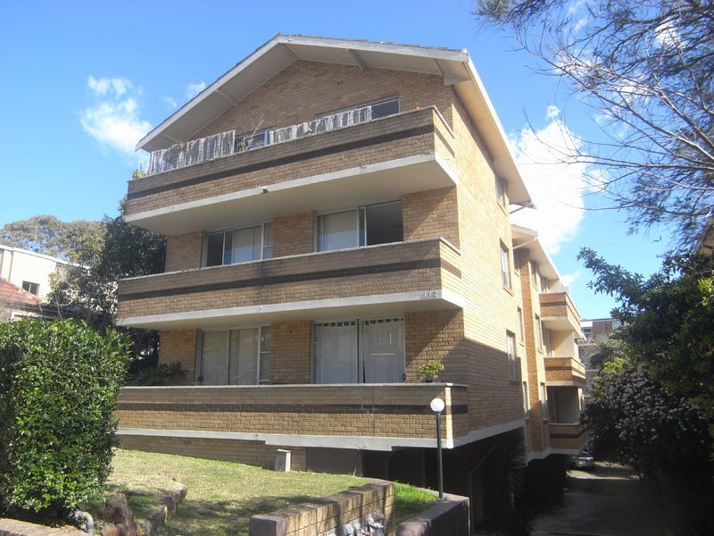 11/112 Mount St, Coogee NSW 2034