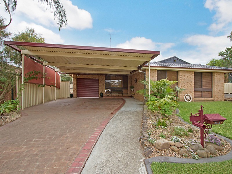 4 Milburn Street, Quakers Hill NSW 2763