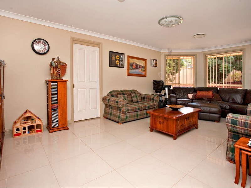 12 Maslin Crescent, Quakers Hill NSW 2763