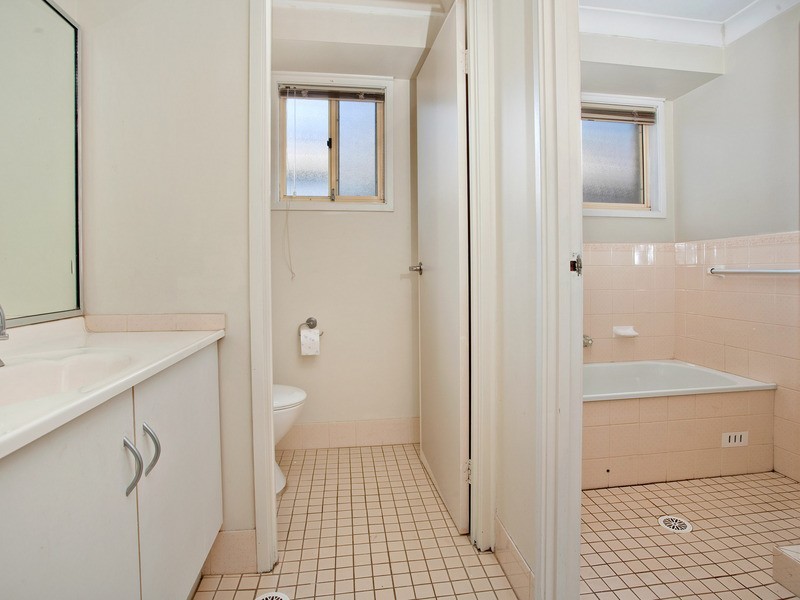 54 Summerfield Avenue, Quakers Hill NSW 2763