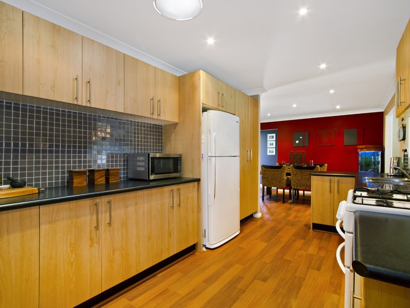 9 Goddard Crescent, Quakers Hill NSW 2763