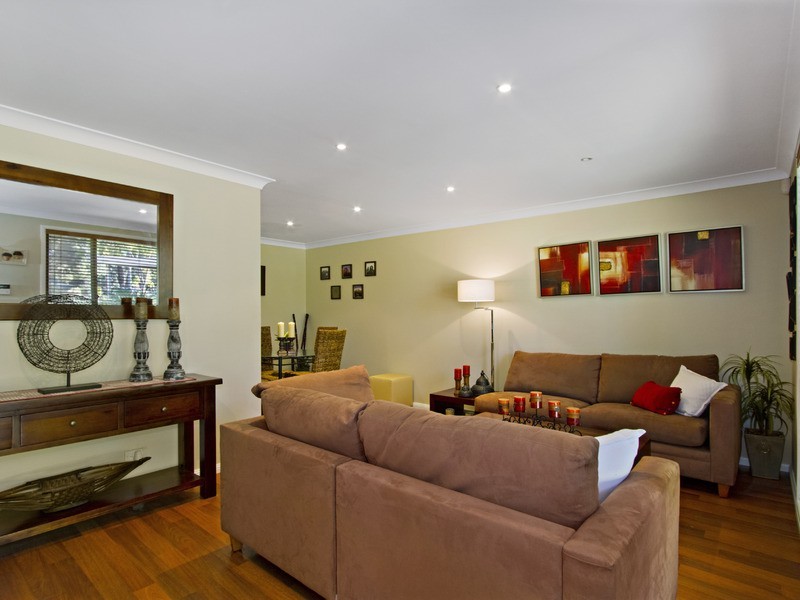 9 Goddard Crescent, Quakers Hill NSW 2763