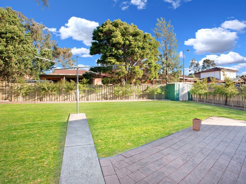 25  Woldhuis Street, Quakers Hill NSW 2763