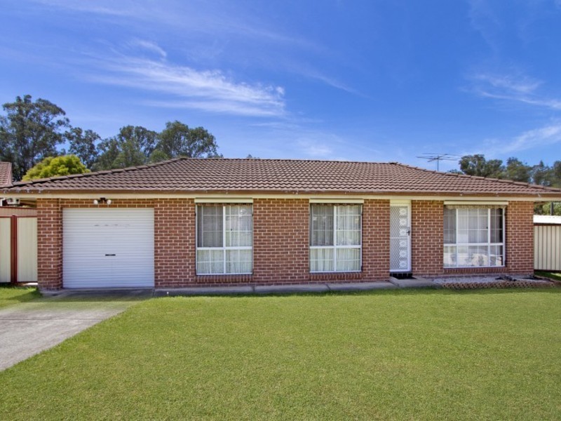 14 Dormer Grove, Quakers Hill NSW 2763