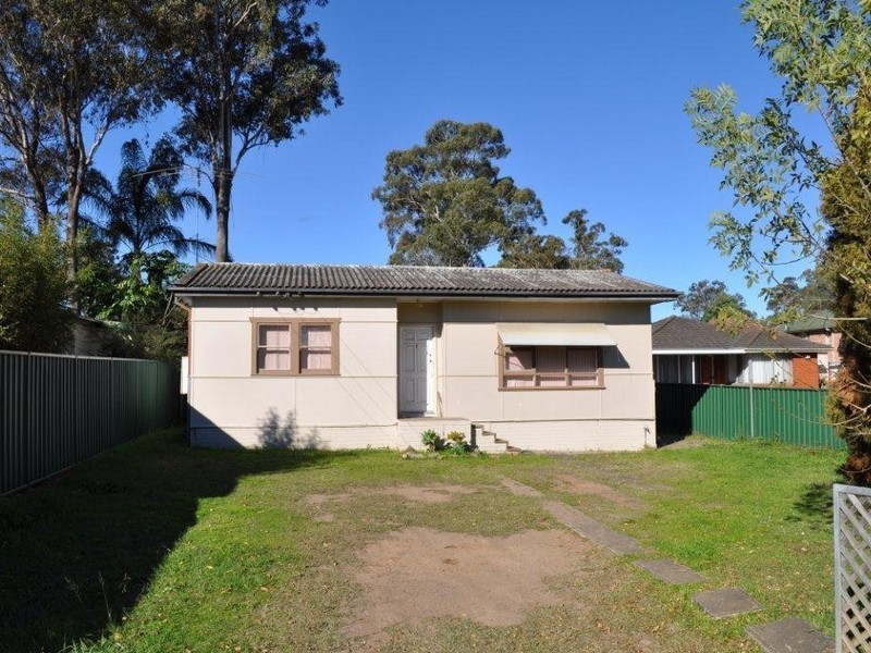 22 Pearce Road, Quakers Hill NSW 2763