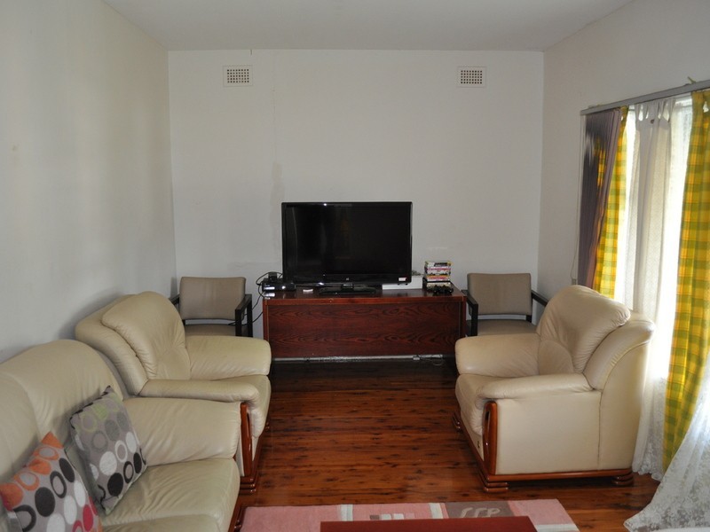 22 Pearce Road, Quakers Hill NSW 2763