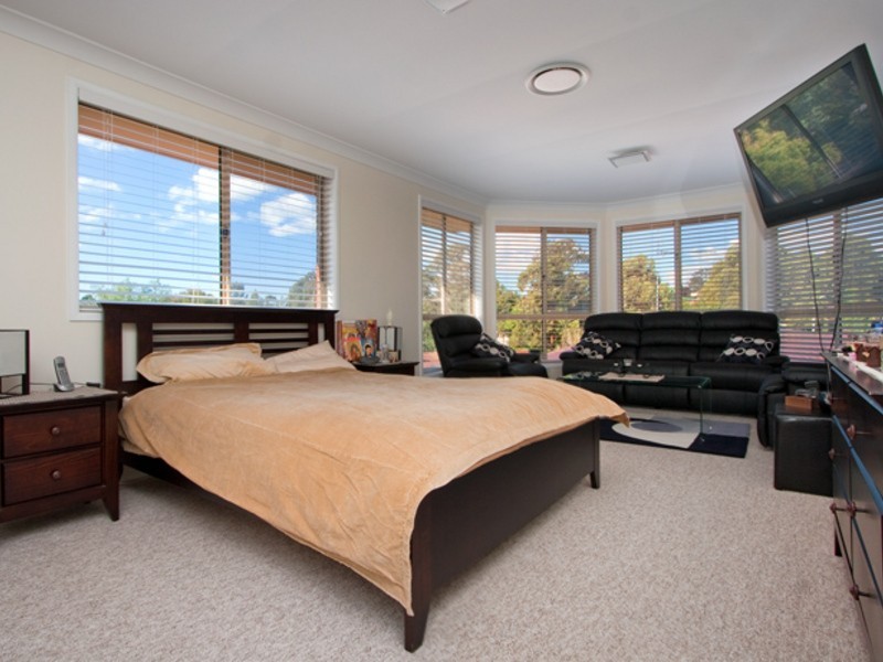 6 Cubitt Cres, Quakers Hill NSW 2763