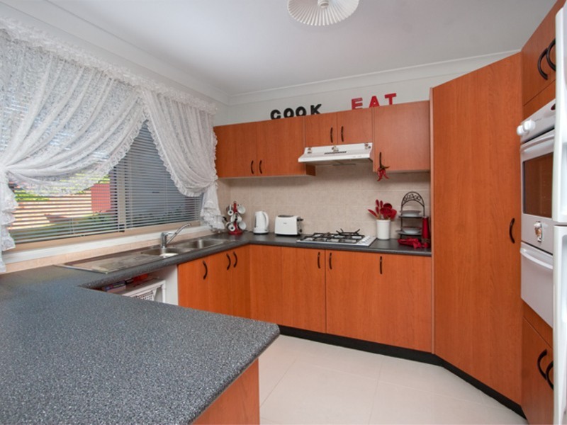 6 Cubitt Crescent, Quakers Hill NSW 2763