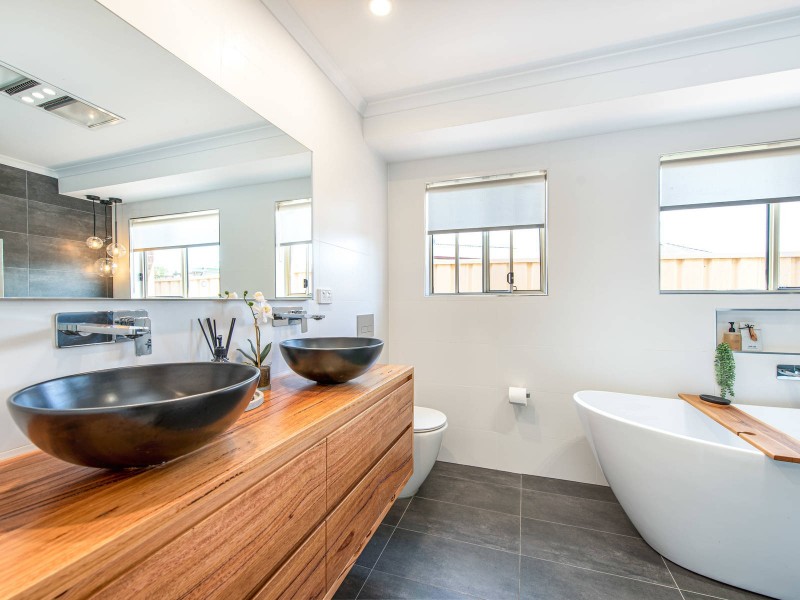 22 Toomey Crescent, Quakers Hill NSW 2763