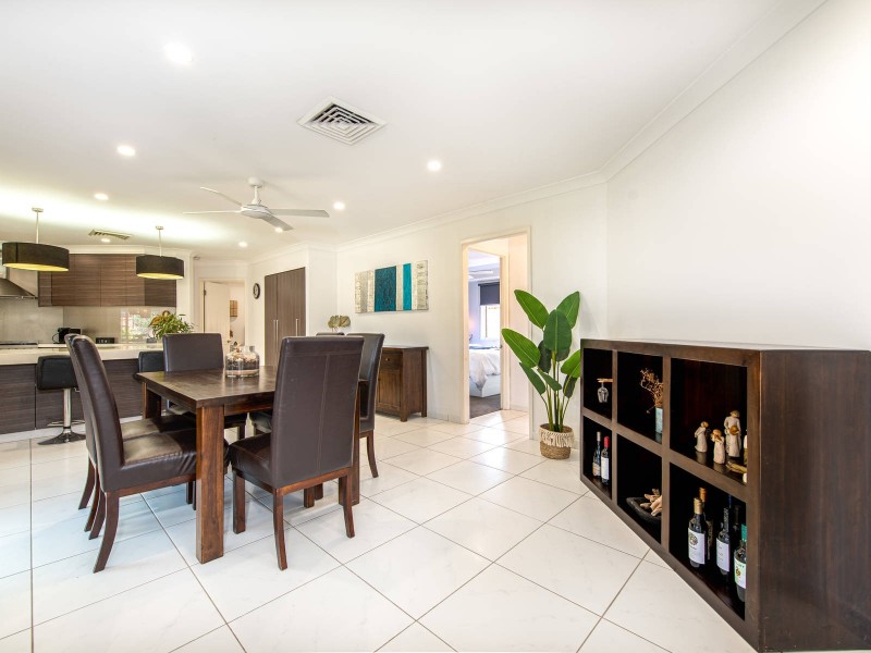 22 Toomey Crescent, Quakers Hill NSW 2763