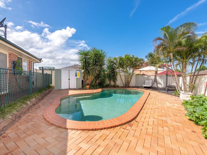 22 Toomey Crescent, Quakers Hill NSW 2763