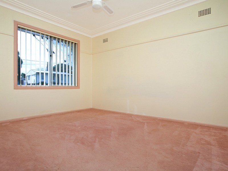 31 Danny Road, Lalor Park NSW 2147