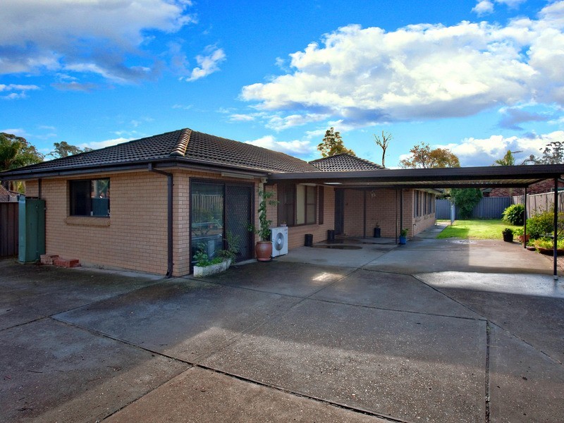 4 Summerfield Avenue, Quakers Hill NSW 2763