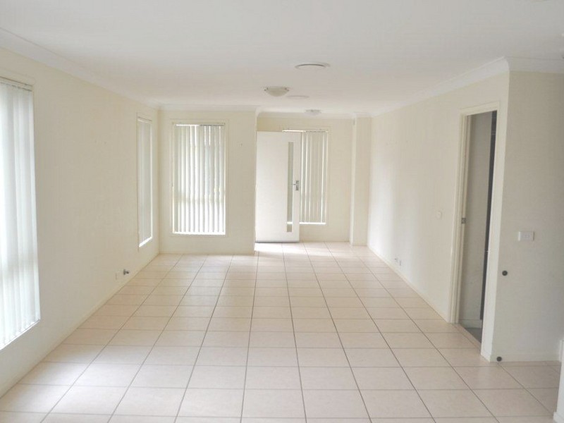 43 Treetop Circuit, Quakers Hill NSW 2763