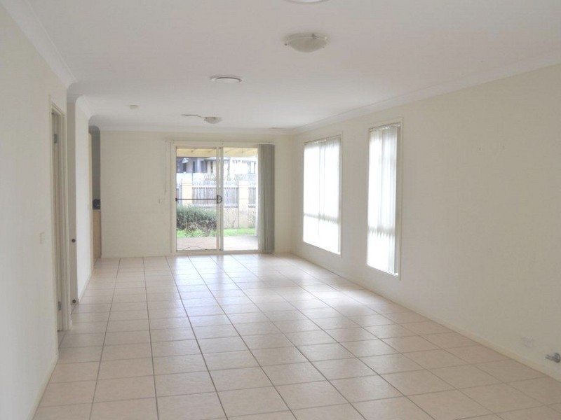 43 Treetop Circuit, Quakers Hill NSW 2763