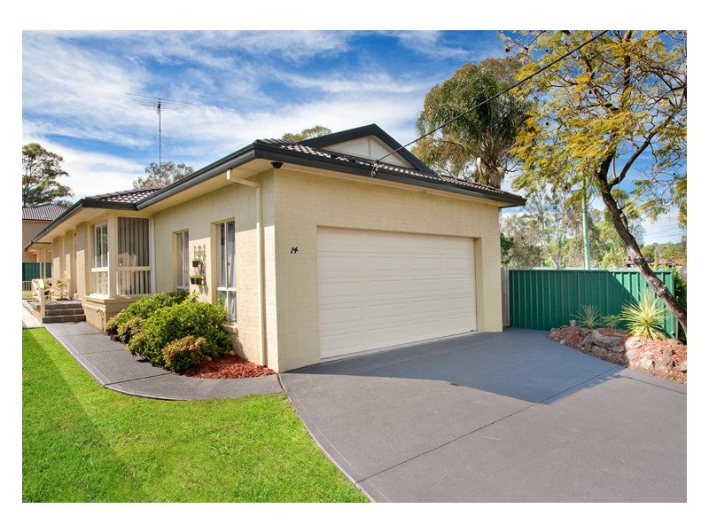 14 Pearce Road, Quakers Hill NSW 2763