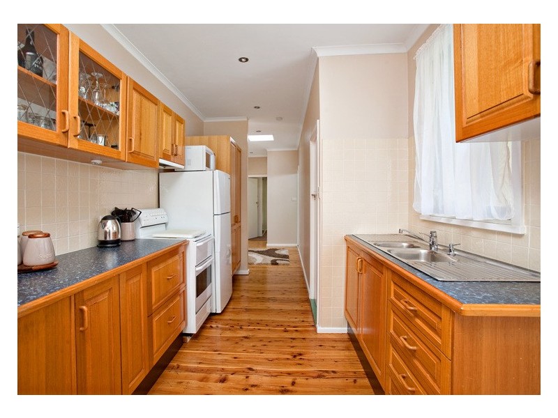14 Pearce Road, Quakers Hill NSW 2763