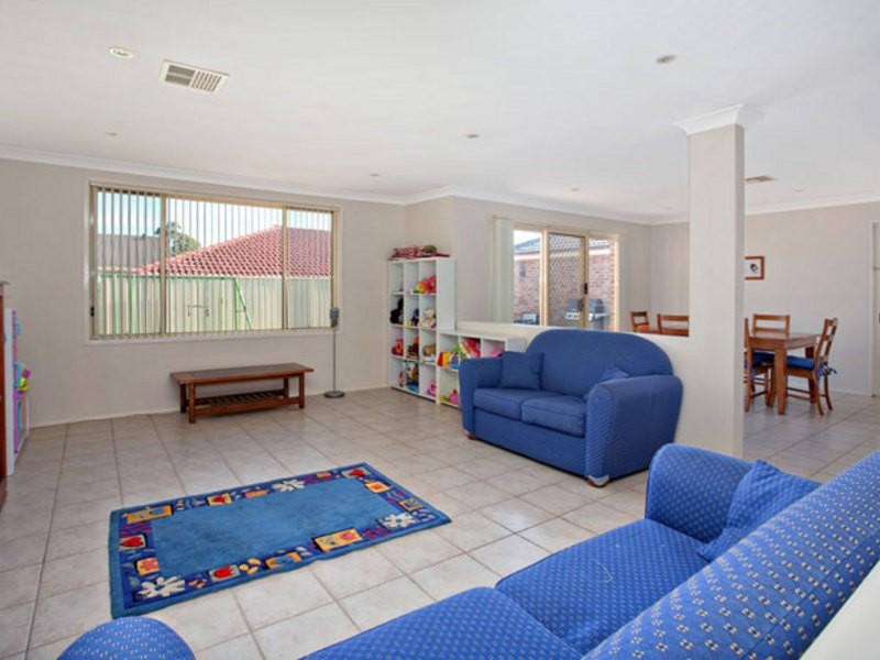186 Walker Street, Quakers Hill NSW 2763