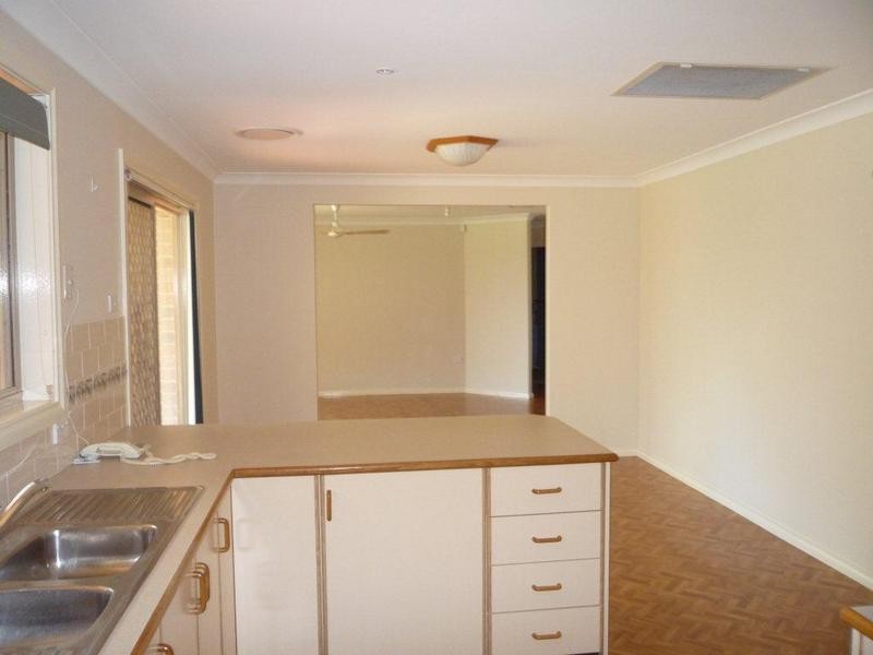 21 Sonter Street, Quakers Hill NSW 2763