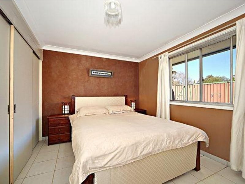 16 Quakers Hill Parkway, Quakers Hill NSW 2763