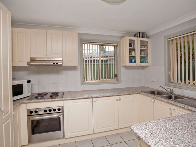 6/72 Arnott Road, Quakers Hill NSW 2763