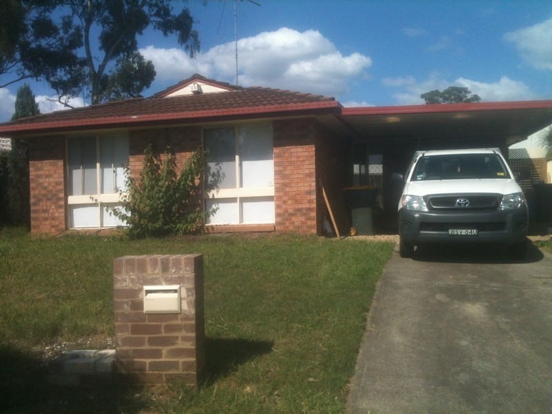 4 Tully Place, Quakers Hill NSW 2763