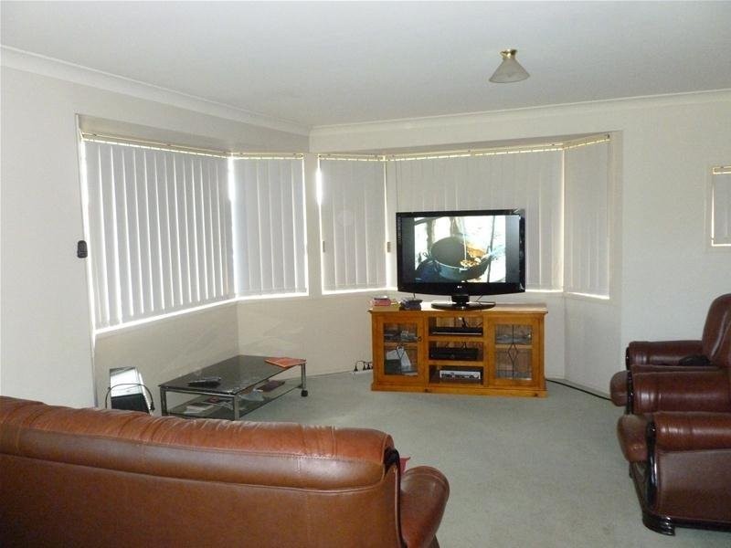 2  Henty Place, Quakers Hill NSW 2763