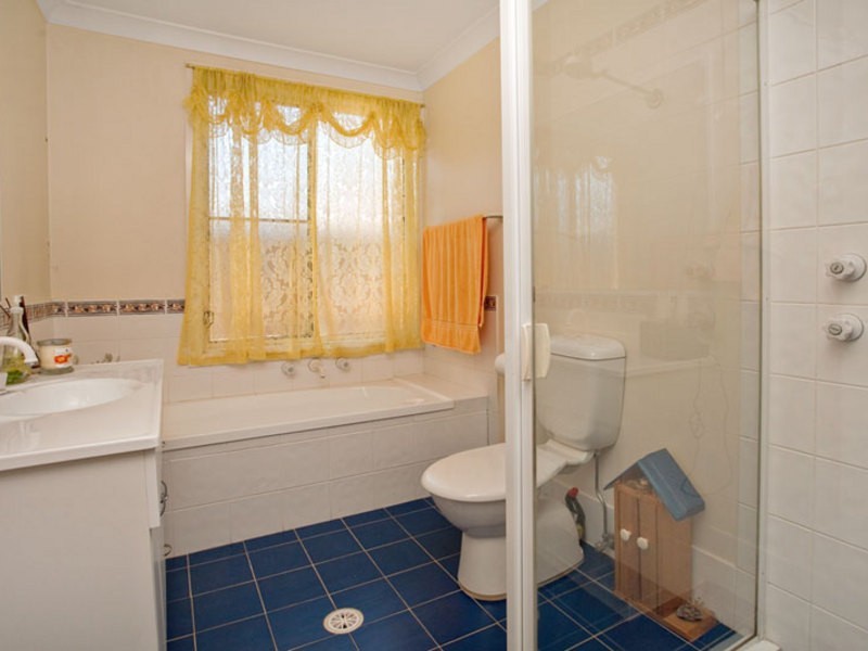 16 Lyndel Close, Quakers Hill NSW 2763