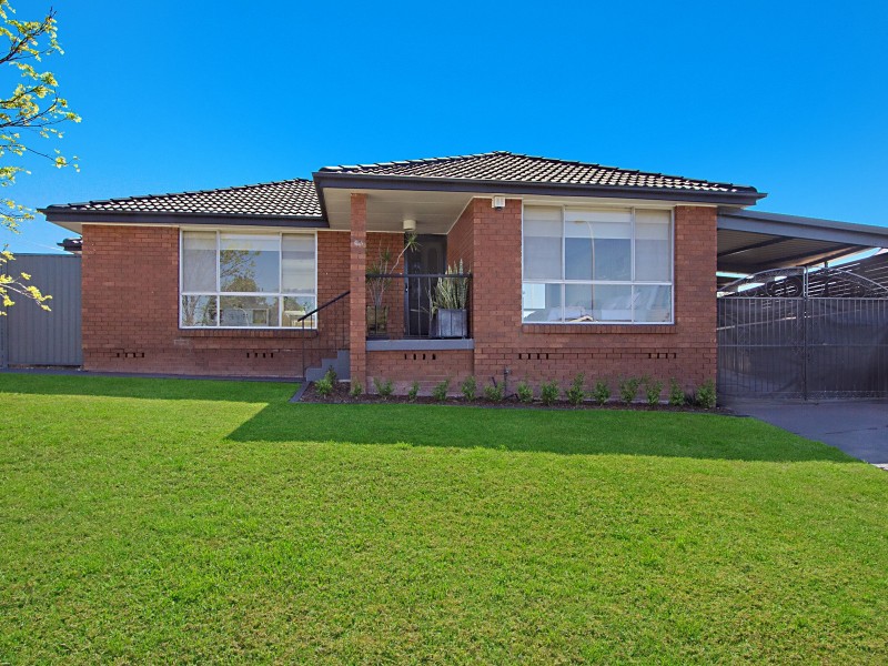 39 Bombala Crescent, Quakers Hill NSW 2763