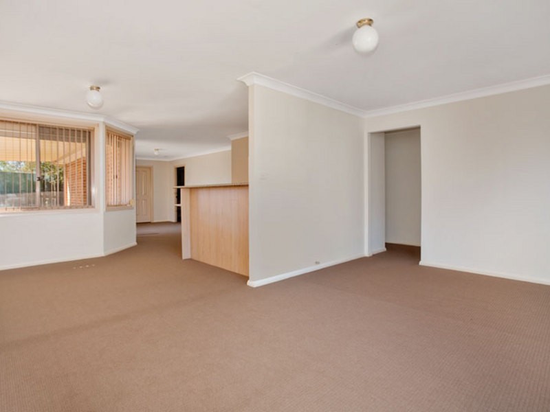 233 Quakers Road, Quakers Hill NSW 2763