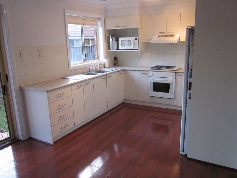 2/46 Hillcrest Road, Quakers Hill NSW 2763