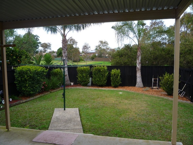 27 Whitehaven Avenue, Quakers Hill NSW 2763