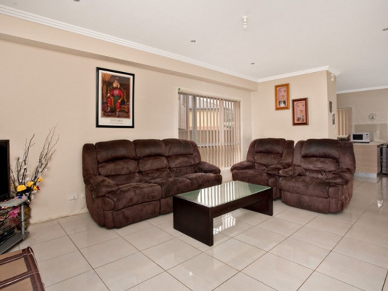 1/1 Ramona Street, Quakers Hill NSW 2763