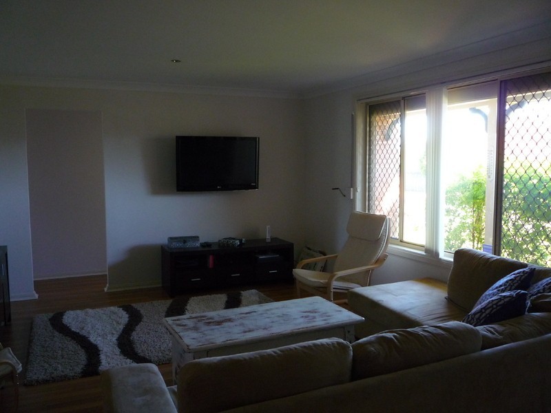 2/34  Manorhouse Blvd, Quakers Hill NSW 2763