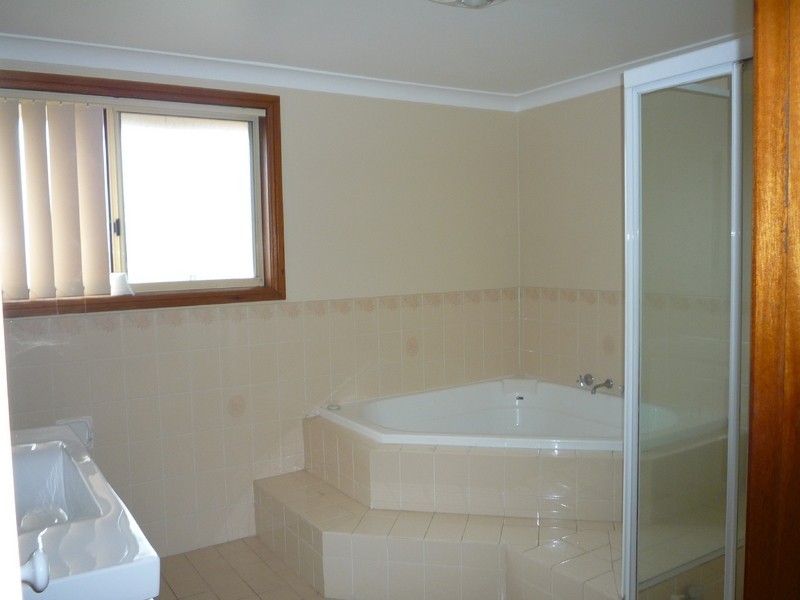 1/46 Barnier Drive, Quakers Hill NSW 2763