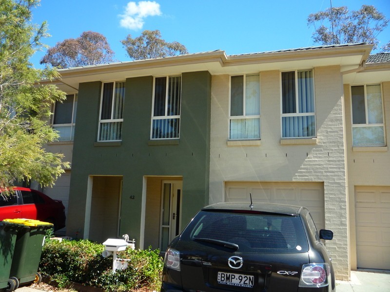 42 Treetop Circuit, Quakers Hill NSW 2763