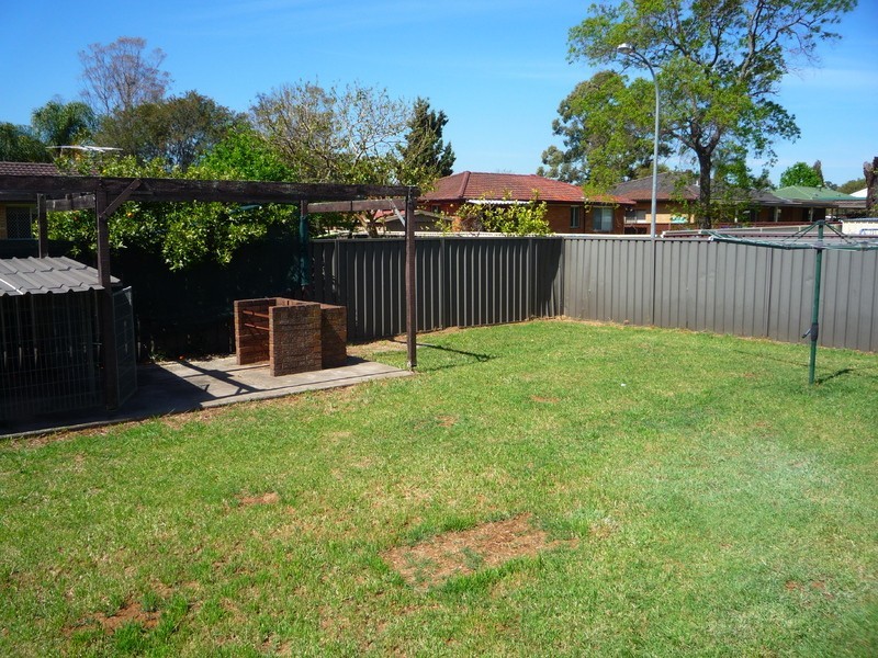 19 Ridgeway Crescent, Quakers Hill NSW 2763