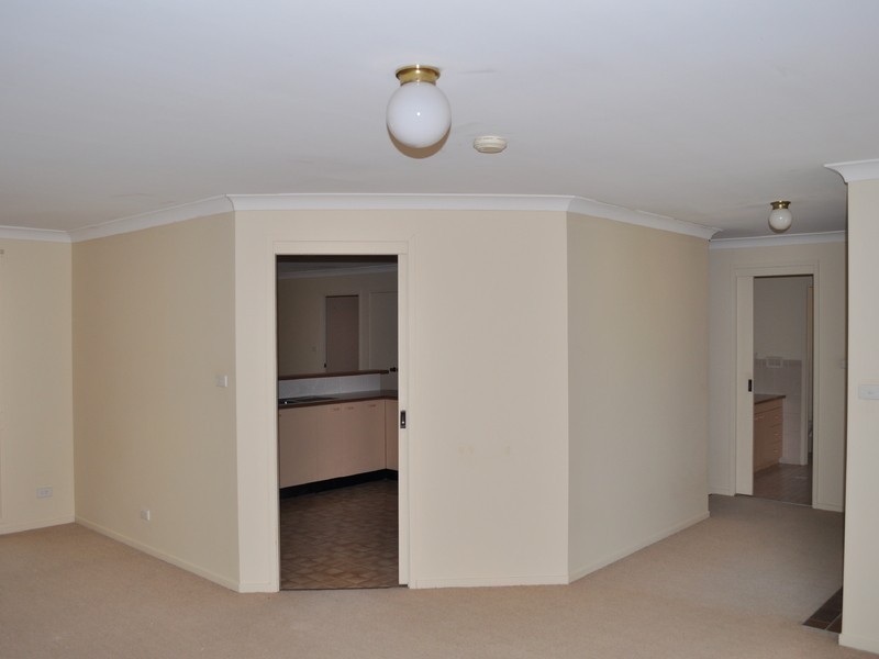 22  Manorhouse Blvd, Quakers Hill NSW 2763