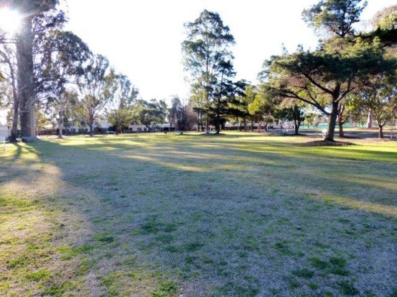 33 Cox Place, Quakers Hill NSW 2763