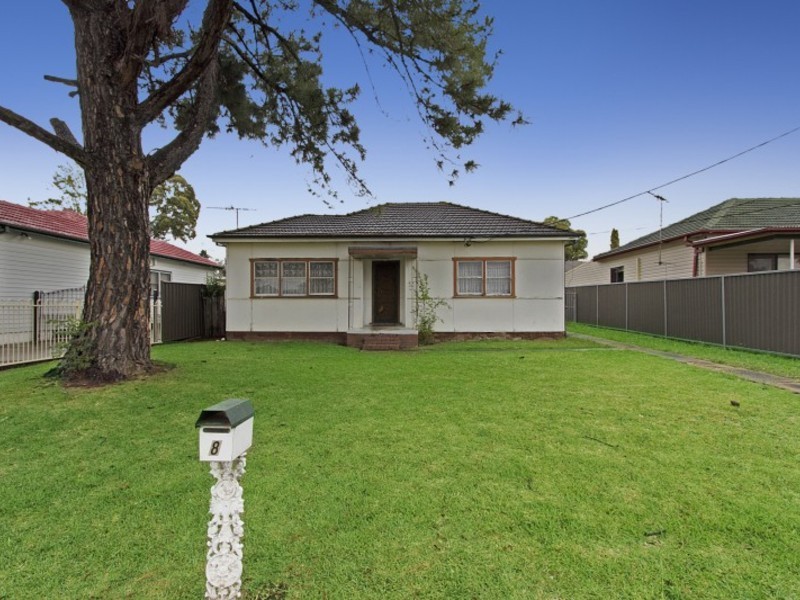 8 Daraya Road, Marayong NSW 2148