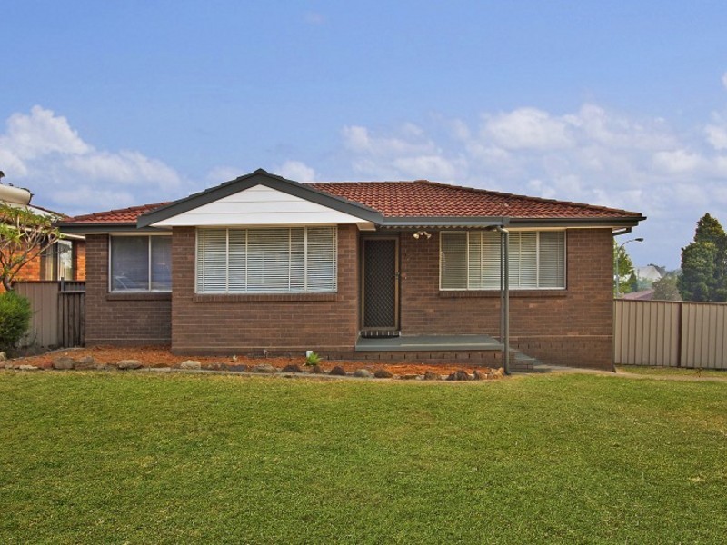 4 Kuala Close, Dean Park NSW 2761