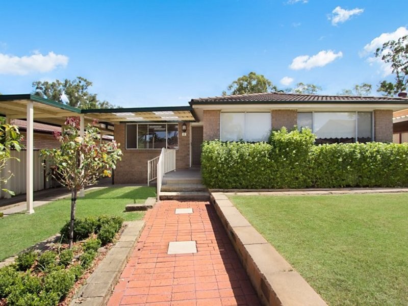10  Barnfield Place, Dean Park NSW 2761