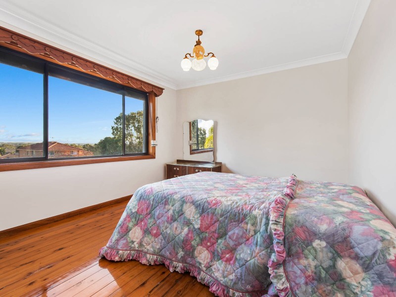 52 Warrimoo Drive, Quakers Hill NSW 2763